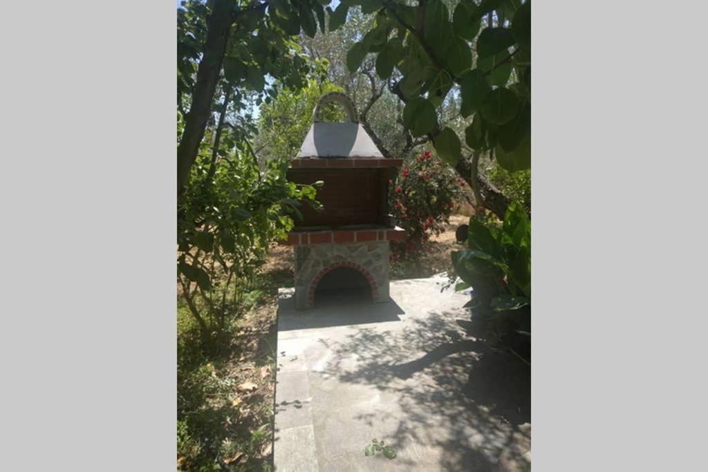 Irinis Cottage Kala Nera Ngoại thất bức ảnh